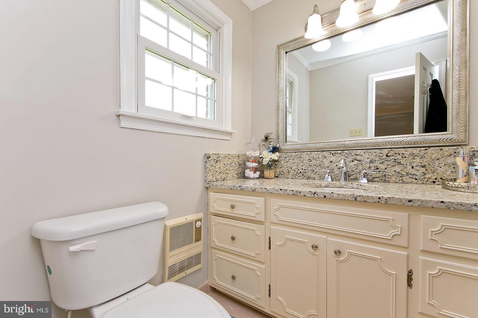 3708 Apple Pie Ridge Road Winchester, VA 22603 - Photo 24 of 46 Owners Bathroom