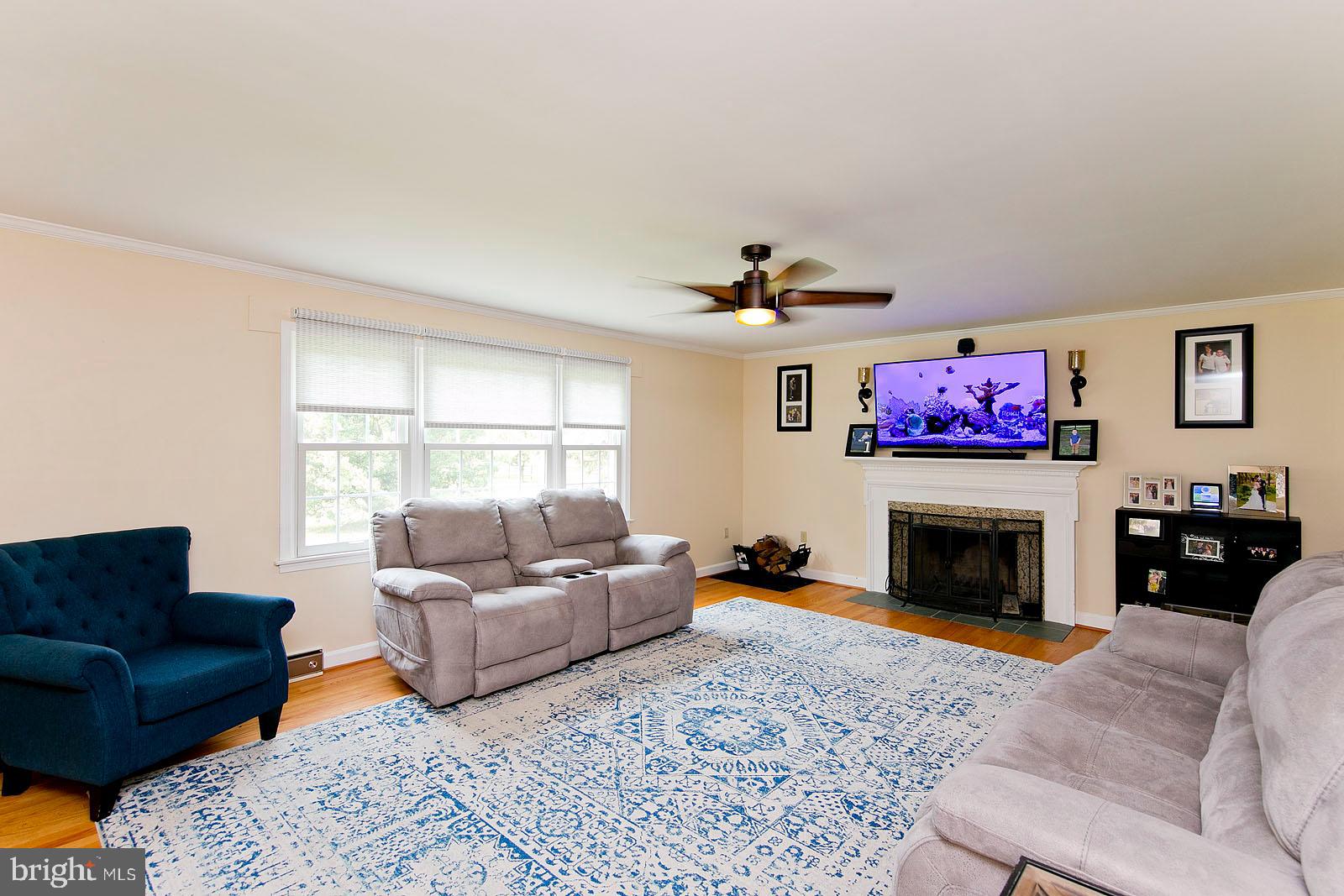 3708 Apple Pie Ridge Road Winchester, VA 22603 - Photo 4 of 46 living room