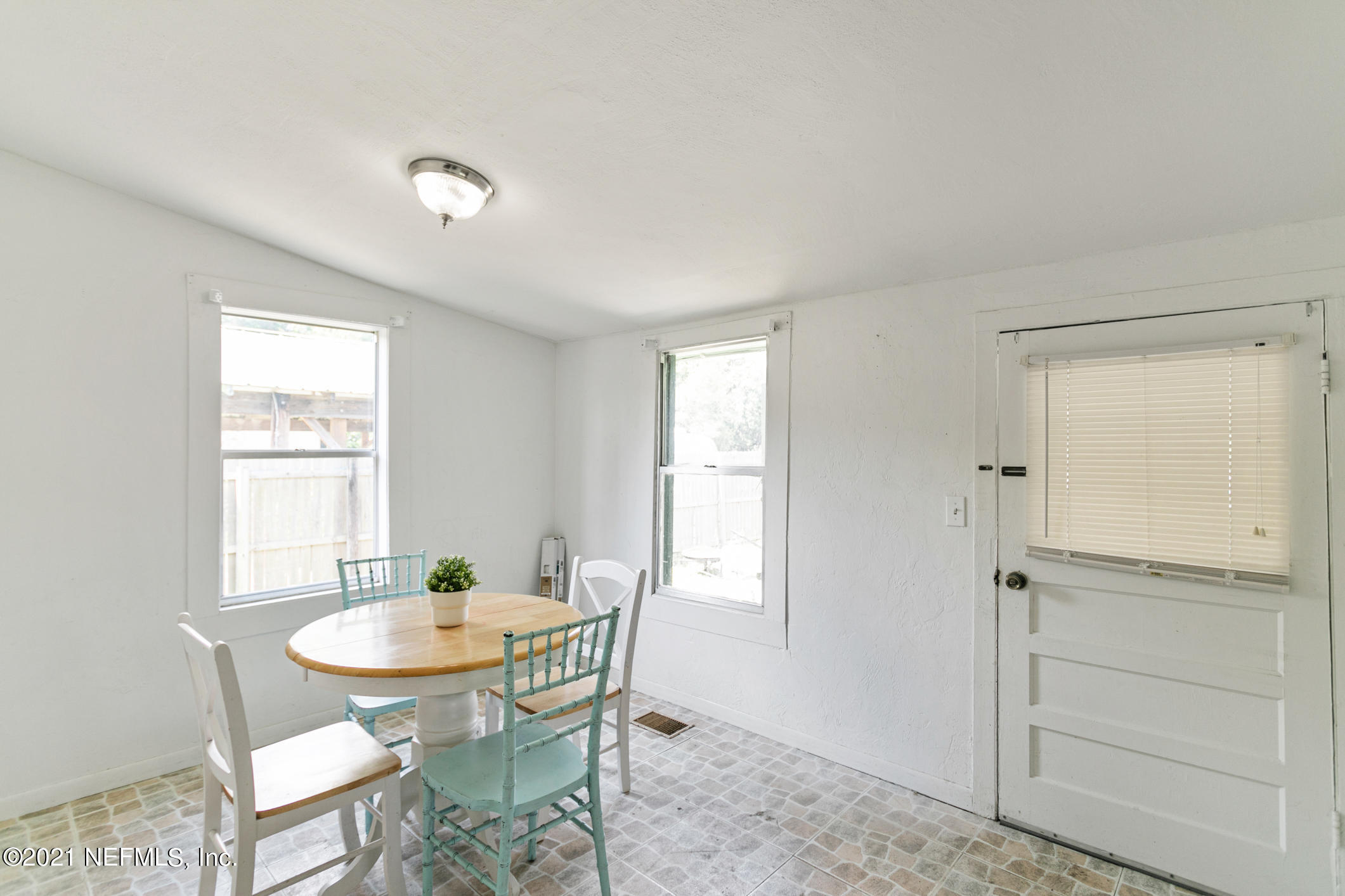1012 South Moody Road Palatka, FL 32177 - Photo 15 of 26 Dining Room
