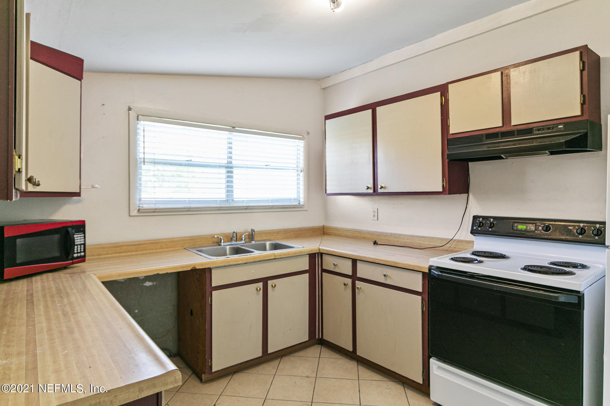 1012 South Moody Road Palatka, FL 32177 - Photo 18 of 26 Kitchen