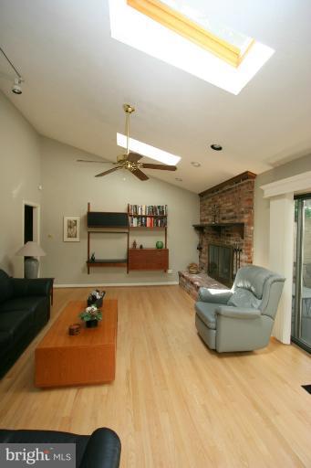 4301 Prince Road Rockville, MD 20853 - Photo 12 of 30 Interior (General)