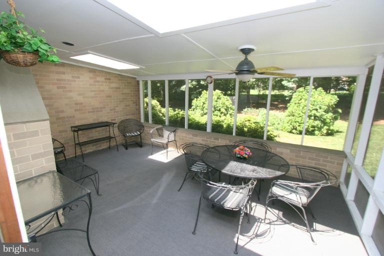 4301 Prince Road Rockville, MD 20853 - Photo 16 of 30 Interior (General)