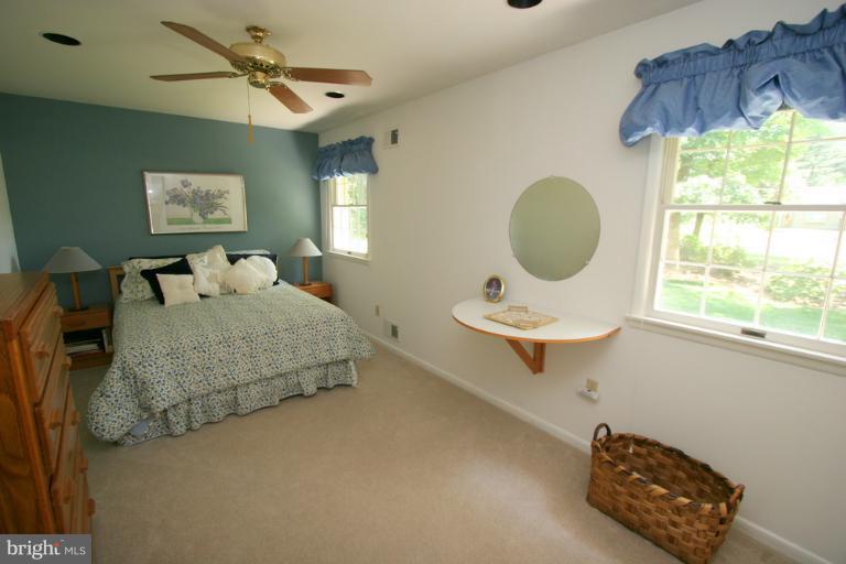 4301 Prince Road Rockville, MD 20853 - Photo 18 of 30 Bedroom