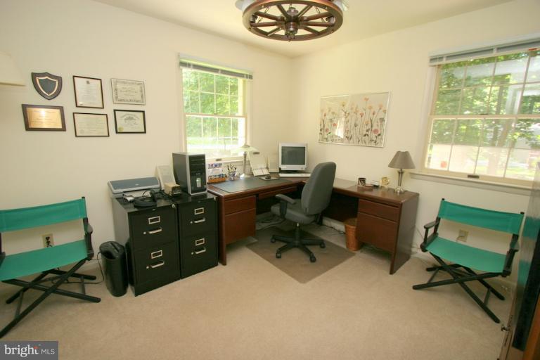 4301 Prince Road Rockville, MD 20853 - Photo 6 of 30 Interior (General)