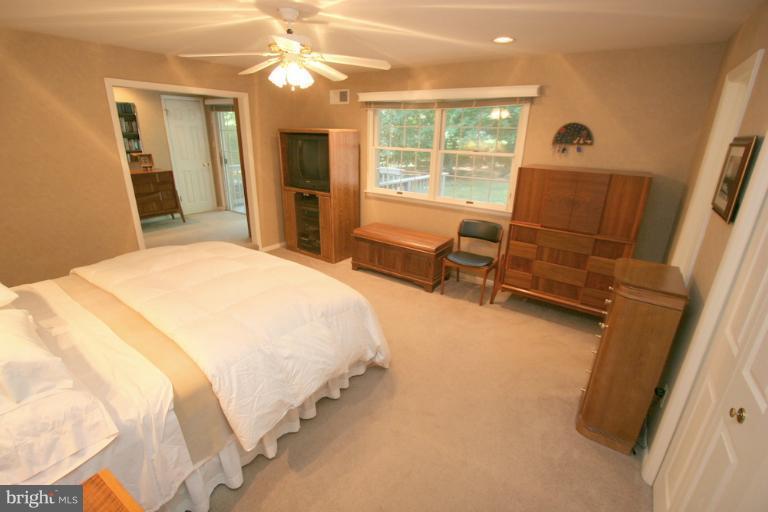 4301 Prince Road Rockville, MD 20853 - Photo 10 of 30 Bedroom (Master)
