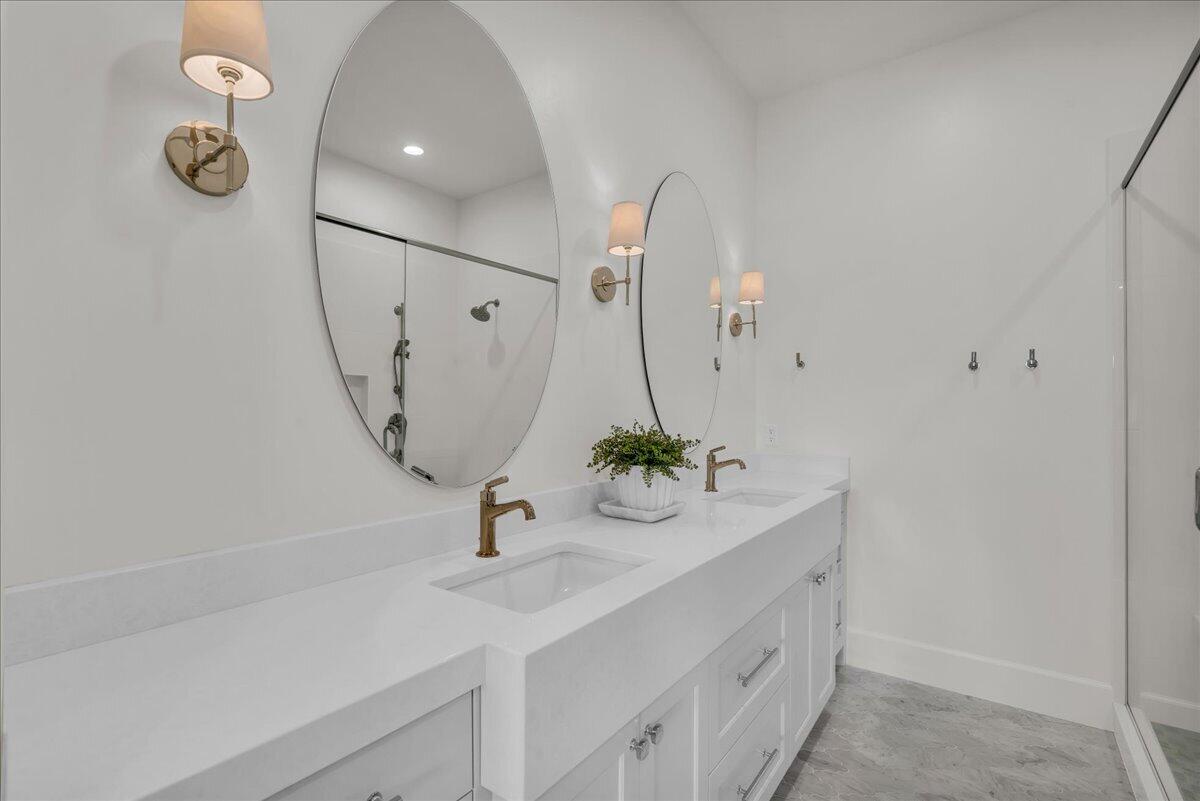 2608 Canyon Ridge Drive St. George, UT 84770 - Photo 64 of 108 Guest bathroom