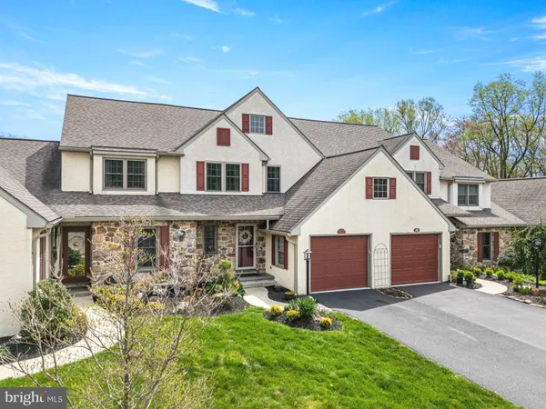 $425,000 | 48 Saddler Drive, Elverson, PA 19520
