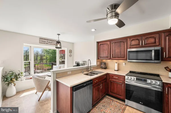 $425,000 | 48 Saddler Drive, Elverson, PA 19520