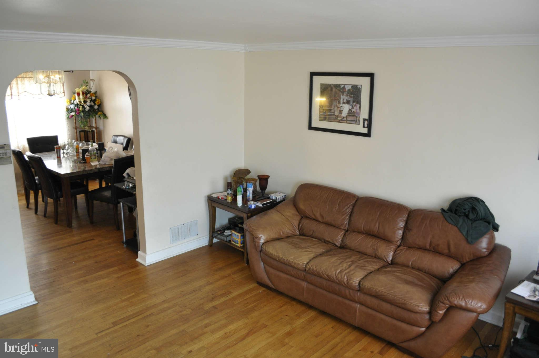 934 Masefield Road Baltimore, MD 21207 - Photo 2 of 23 Interior General