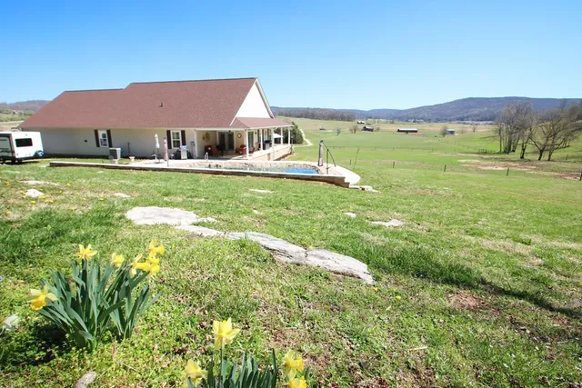 $1,374,900 | 4134 Hickory Valley Road, Sparta, TN 38583