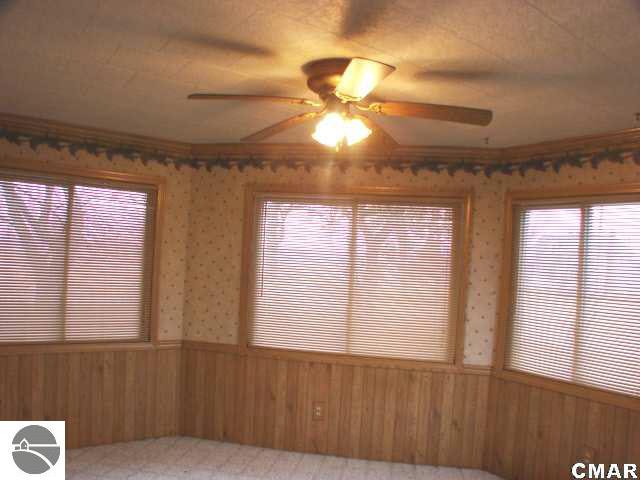 6416 West Taft Road Middleton, MI 48856 - Photo 13 of 25 1769352-12.JPG