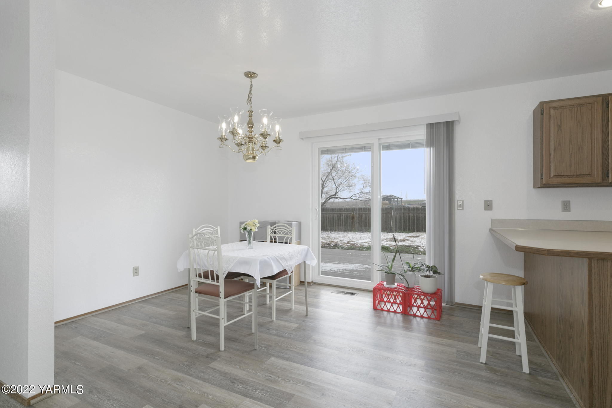 1220 Sheep Company Road Selah, WA 98942 - Photo 5 of 22 Kitchen Dinning