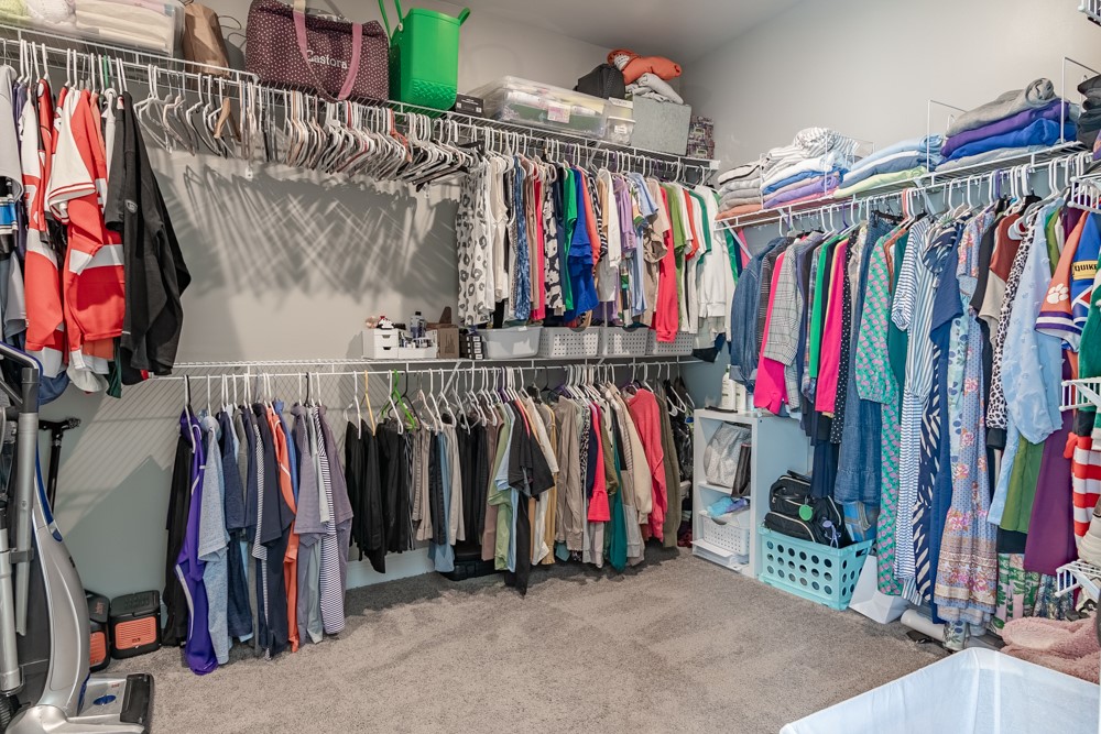 116 Jones Creek Circle Anderson, SC 29621 - Photo 23 of 47 Primary Closet on Main