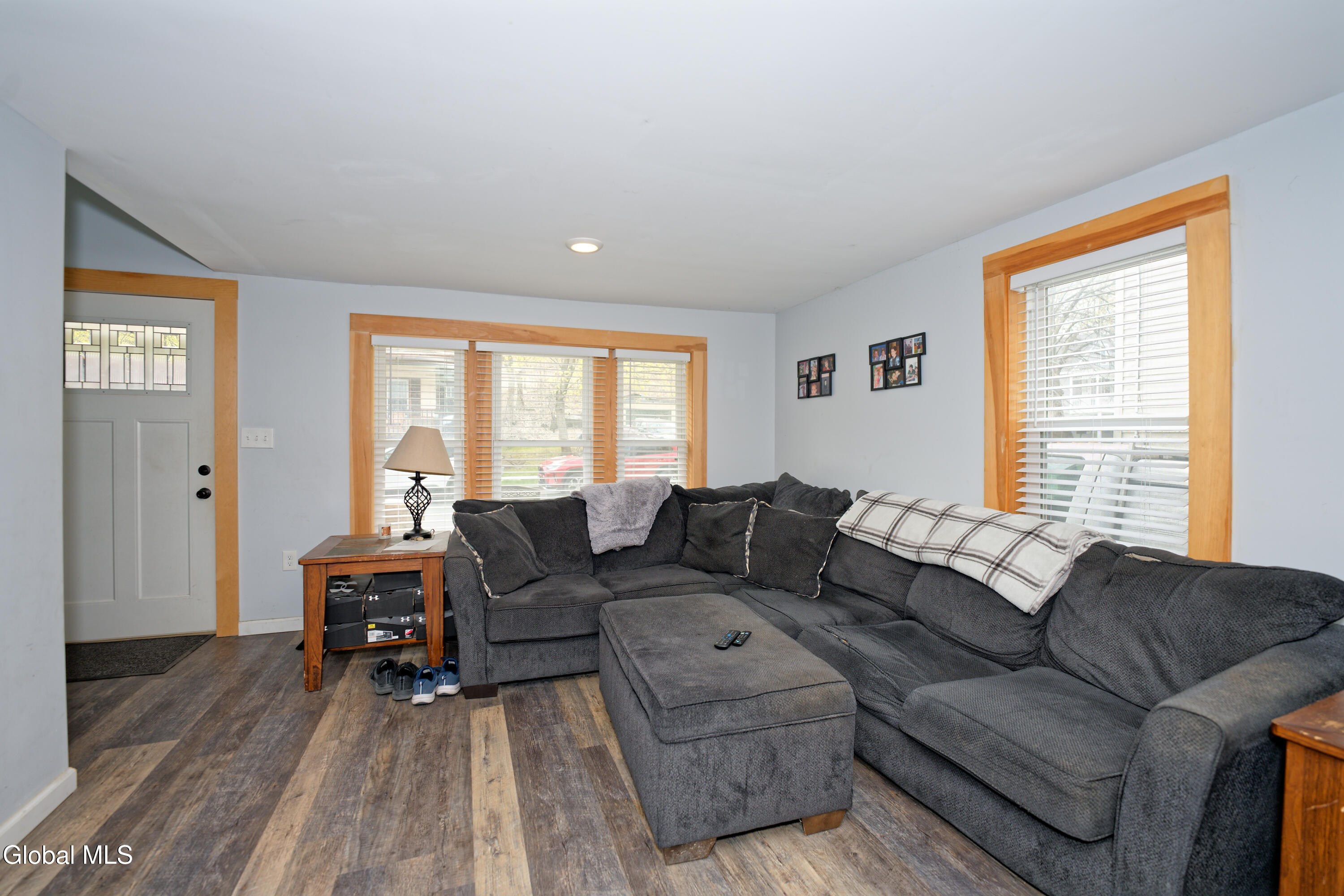 941 6th Street Rensselaer, NY 12144 - Photo 2 of 29 Livingroom 2