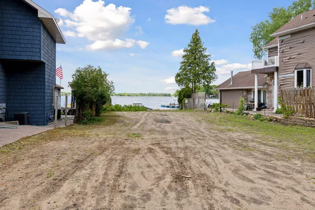 $549,000 | 6203 Eagle Lake Drive, Maple Grove, MN 55369