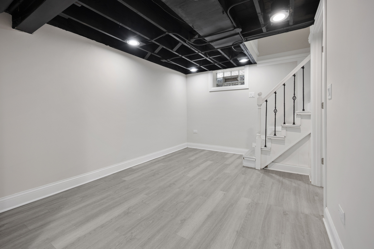 8435 South Cregier Avenue Chicago, IL 60617 - Photo 16 of 24