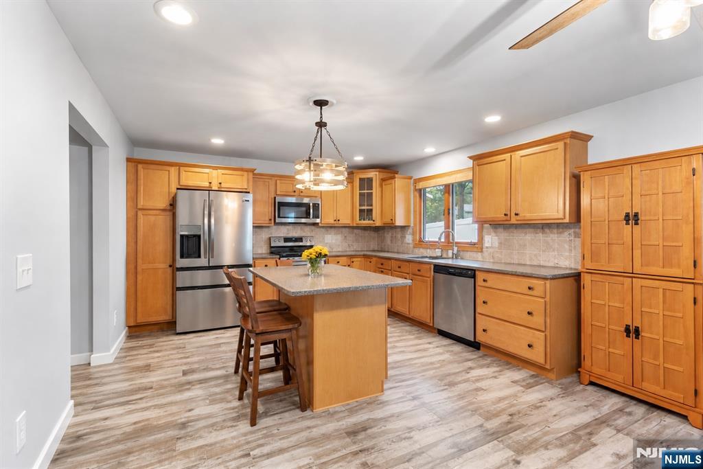 17 Pequot Road Ringwood, NJ 07456 - Photo 13 of 50 Gallery Image 13