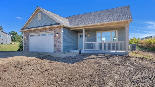 $573,900 | W1298 Floral Park Lane, Osceola, WI 53010