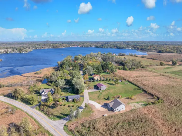 $573,900 | W1298 Floral Park Lane, Osceola, WI 53010