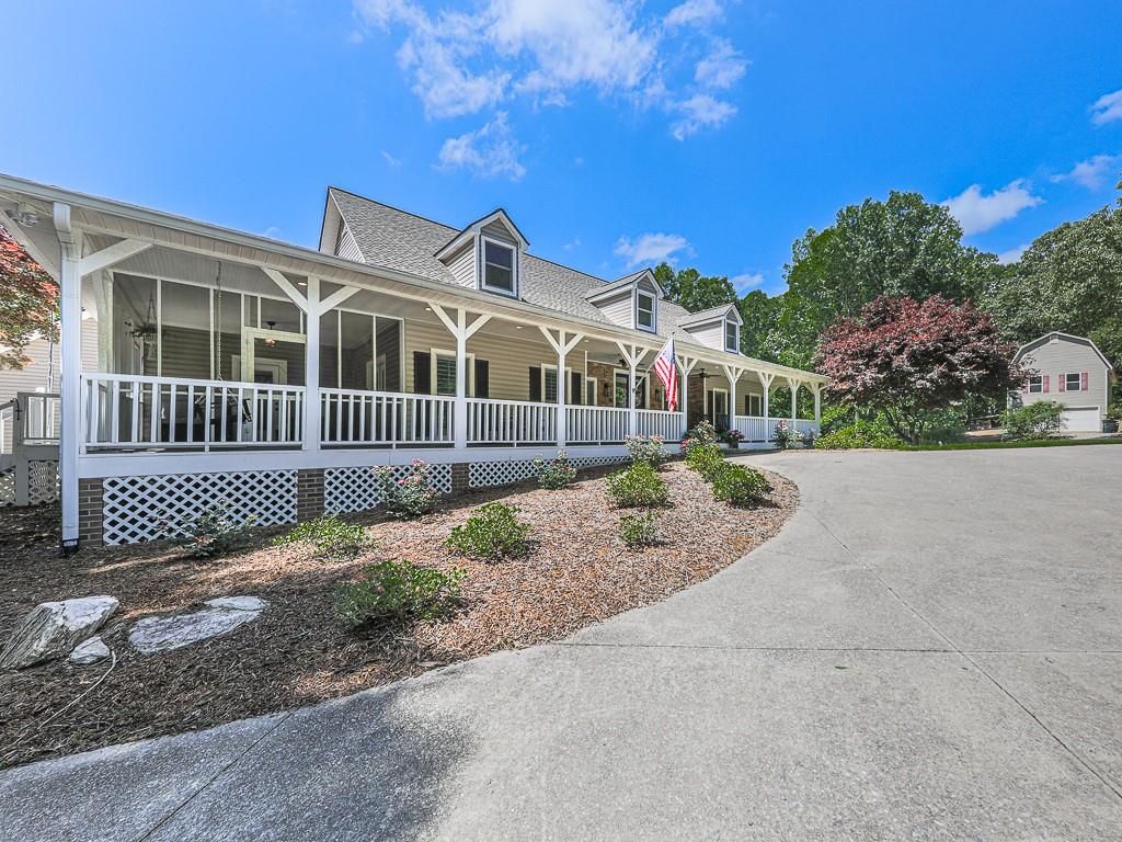 397 Thomas Road Dallas, GA 30132 - Photo 2 of 108