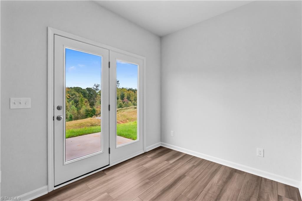 5079 Fallmeade Road Kernersville, NC 27284 - Photo 14 of 40 Eat In Kitchen Area