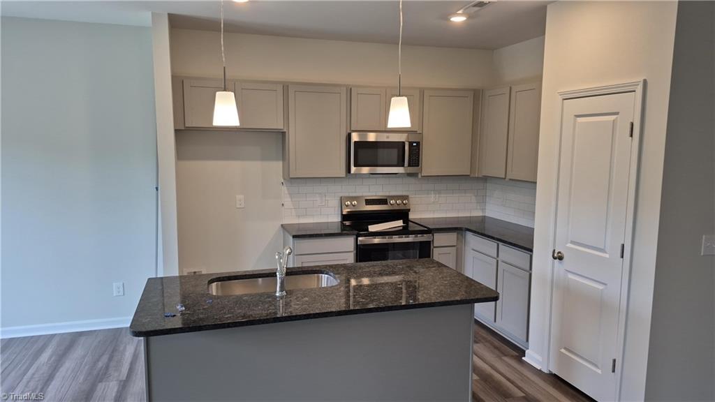 5079 Fallmeade Road Kernersville, NC 27284 - Photo 2 of 40 Open Kitchen