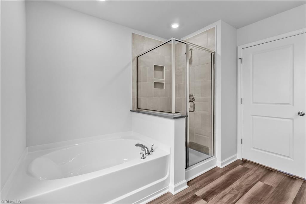 5079 Fallmeade Road Kernersville, NC 27284 - Photo 27 of 40 Primary Bath with Garden Tub and Tile Shower