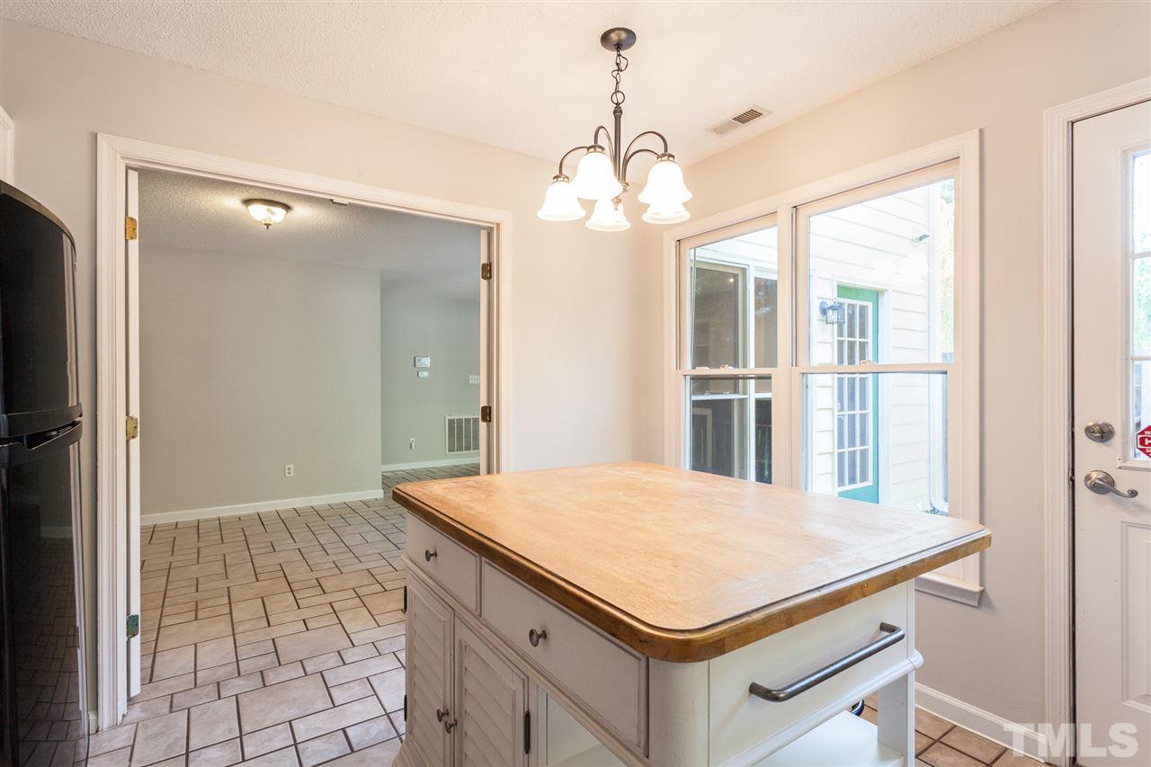 6701 Tattershale Court Raleigh, NC 27613 - Photo 14 of 28 Gallery Image 14