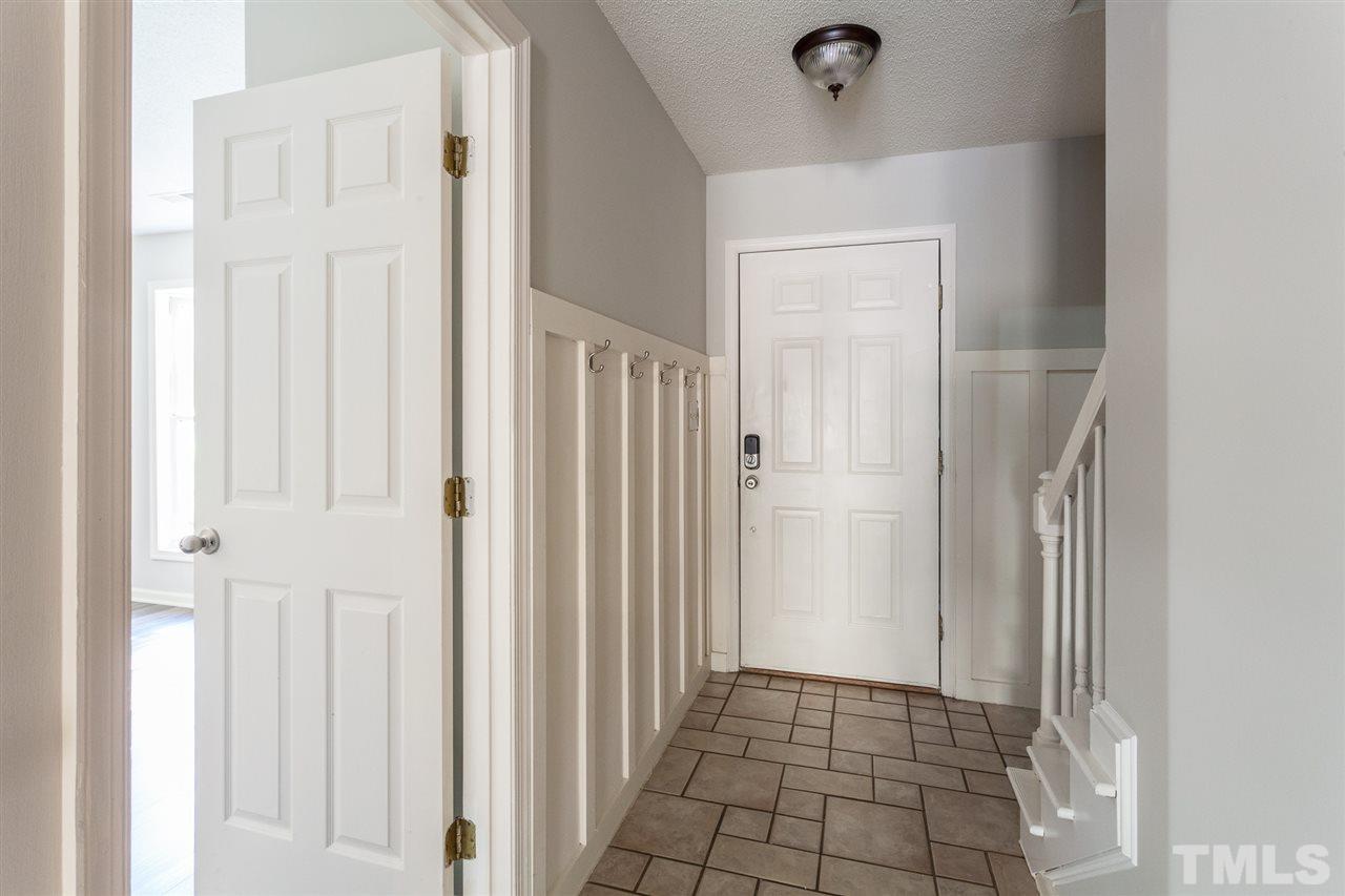 6701 Tattershale Court Raleigh, NC 27613 - Photo 4 of 28 Gallery Image 4