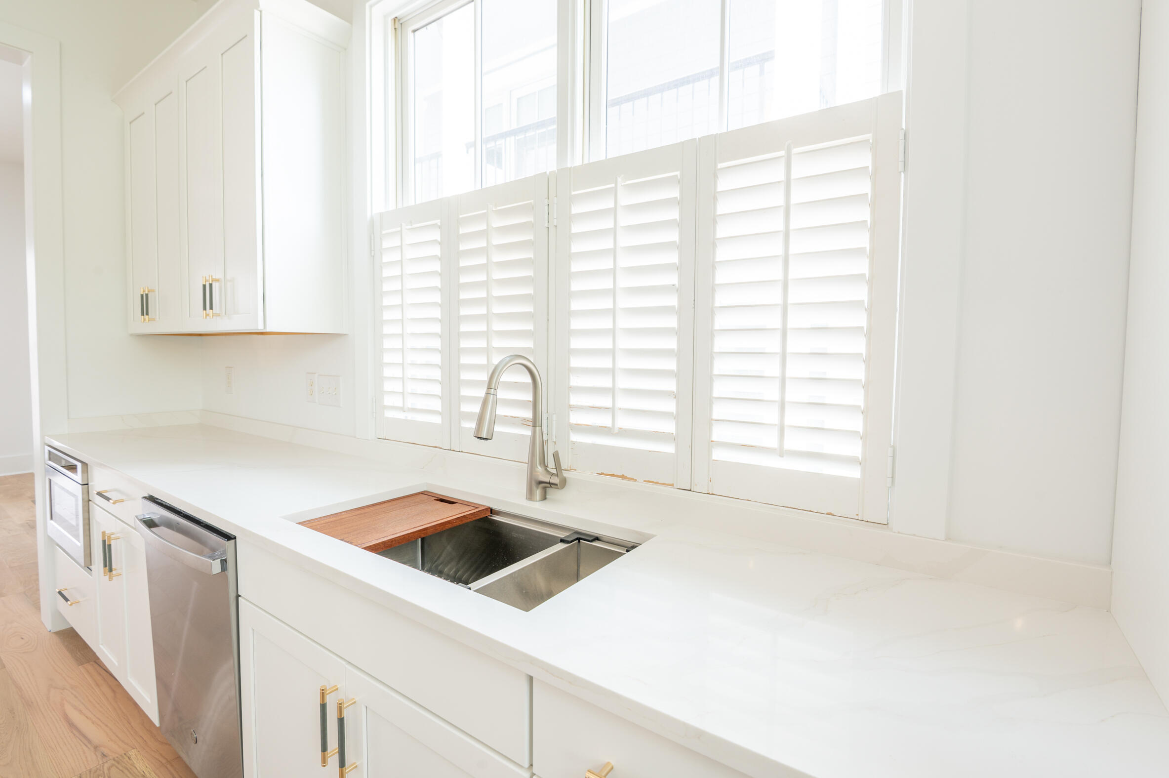 173 Coming Street, Unit B Charleston, SC 29403 - Photo 27 of 63 20250602-_0Z60505