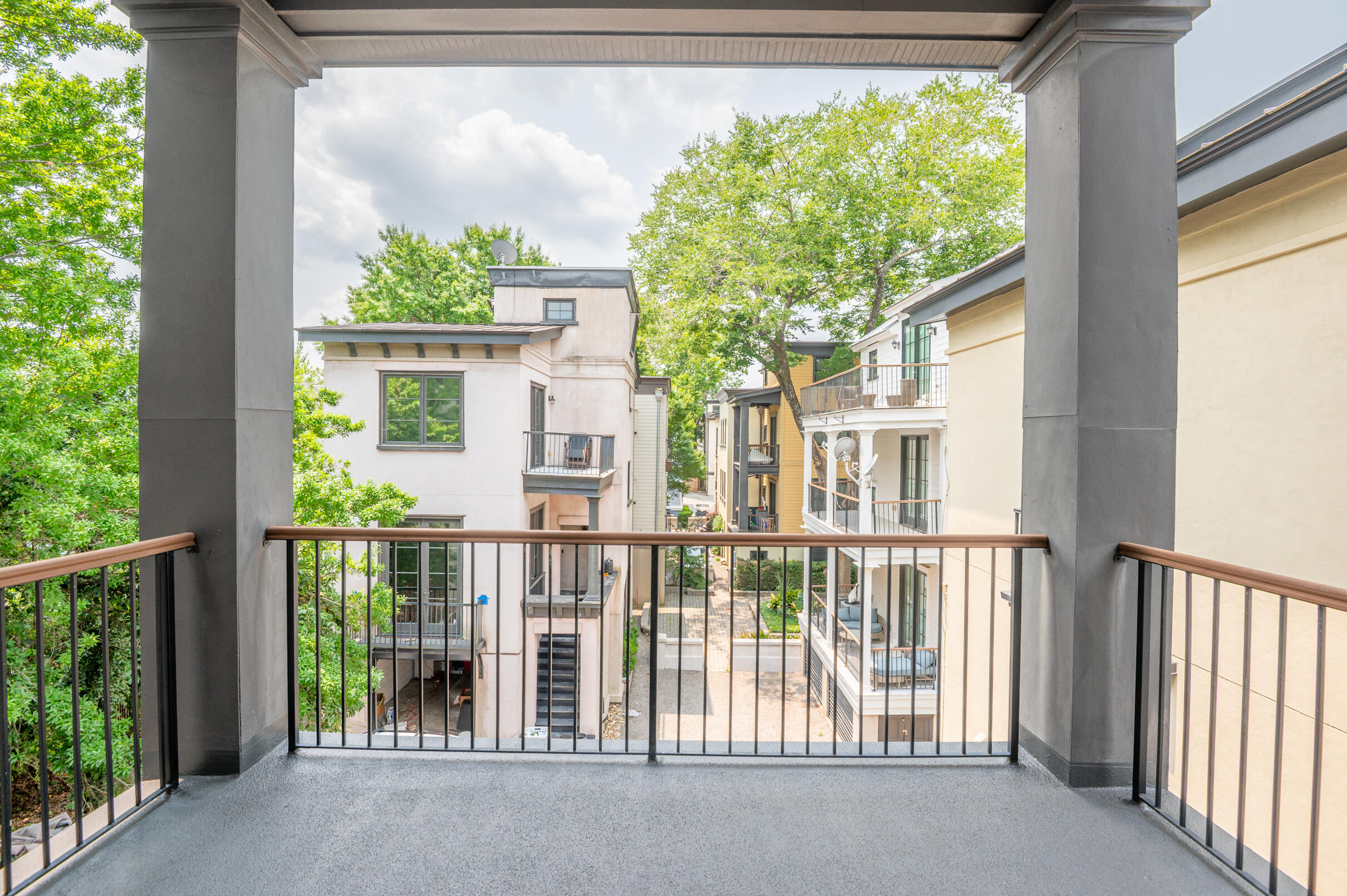 173 Coming Street, Unit B Charleston, SC 29403 - Photo 43 of 63 20250602-_0Z60547