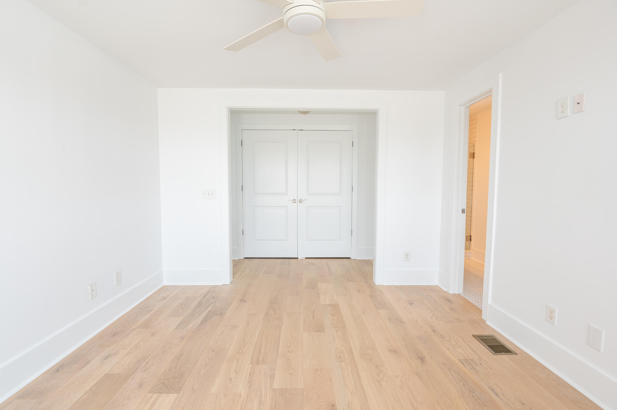 173 Coming Street, Unit B Charleston, SC 29403 - Photo 47 of 63 20250602-_0Z60648