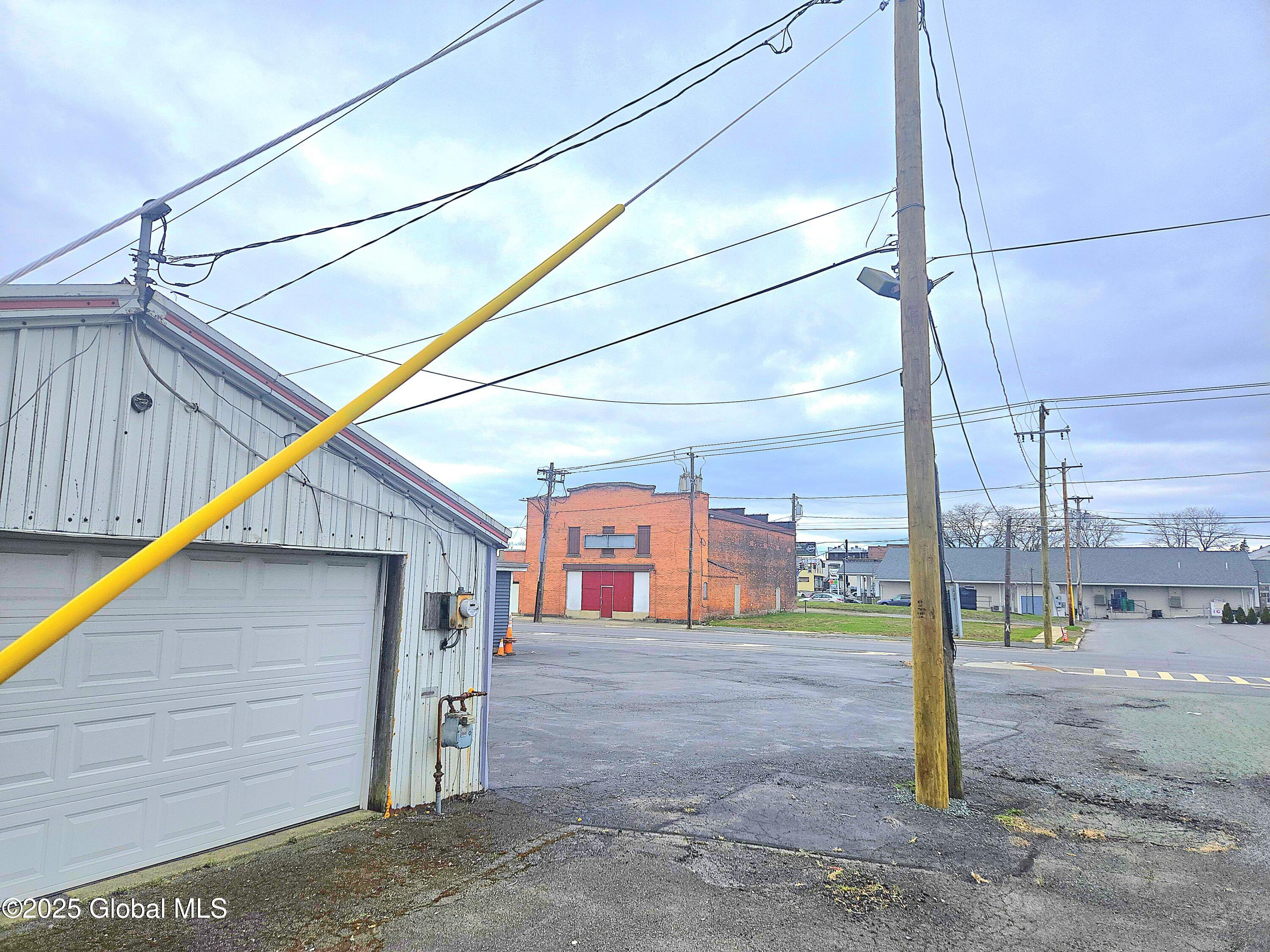 1904 Broadway Watervliet, NY 12189 - Photo 14 of 41 20250416_152714