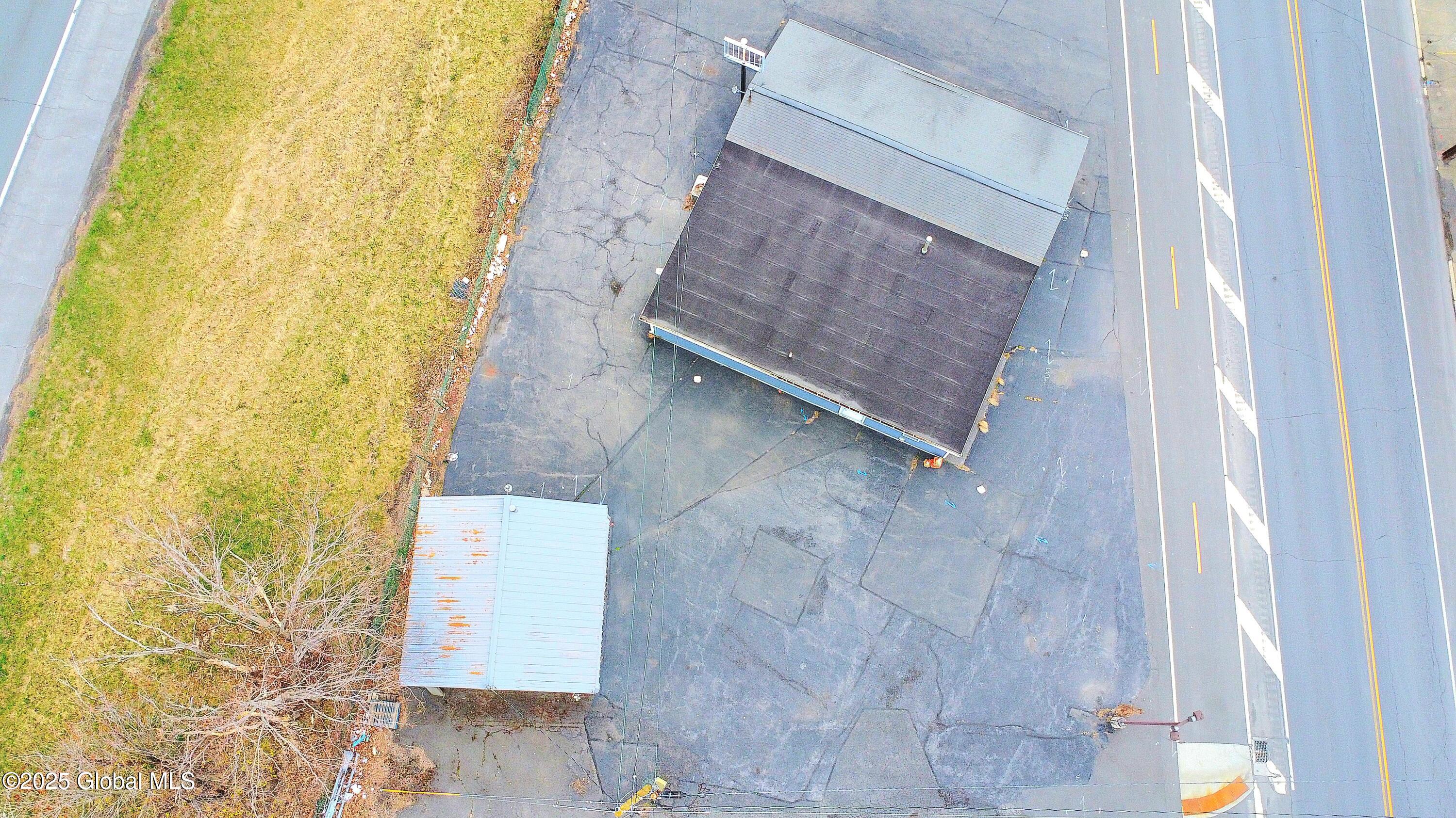 1904 Broadway Watervliet, NY 12189 - Photo 4 of 41 SPT_0024