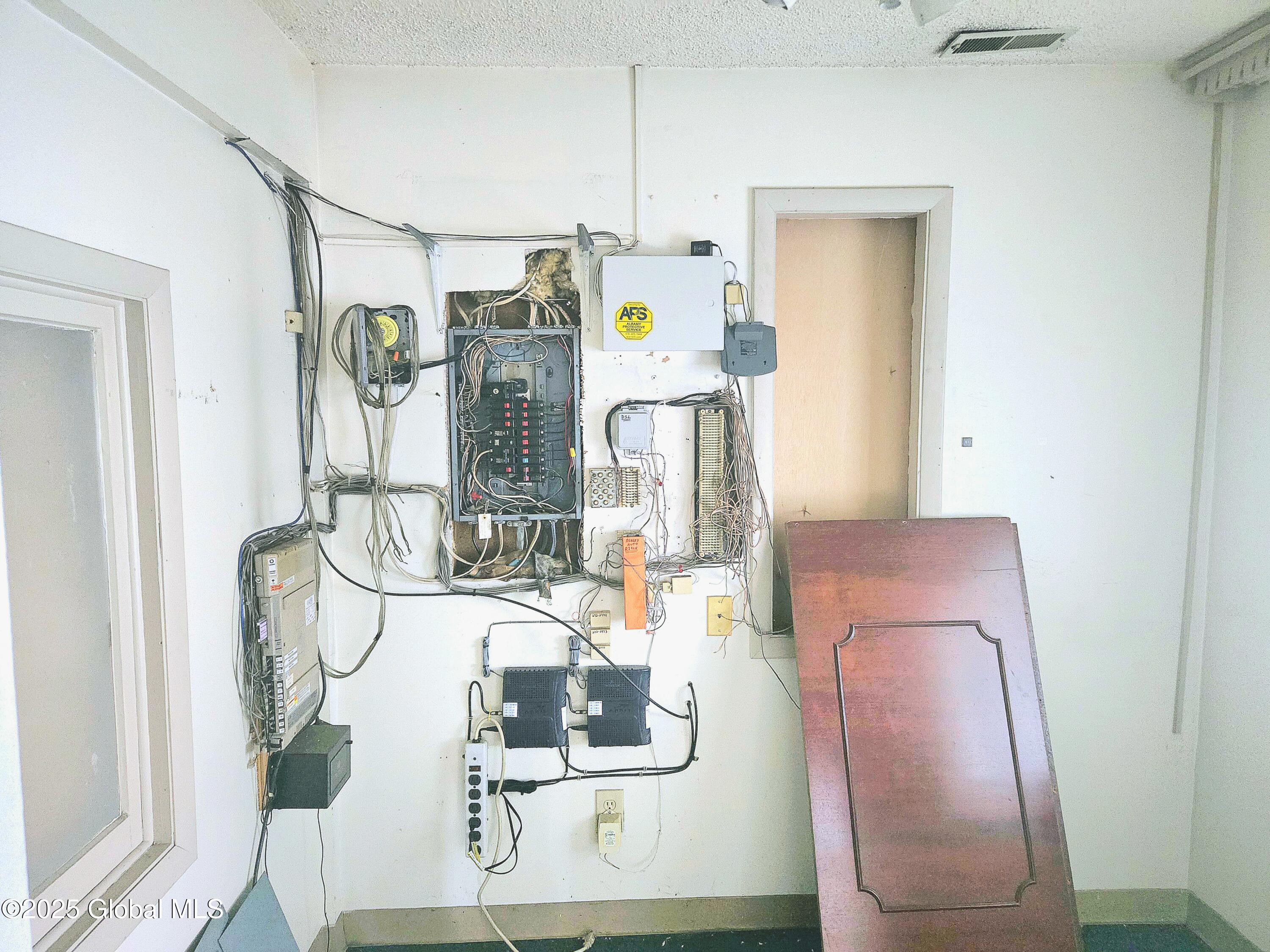 1904 Broadway Watervliet, NY 12189 - Photo 41 of 41 20250416_153426