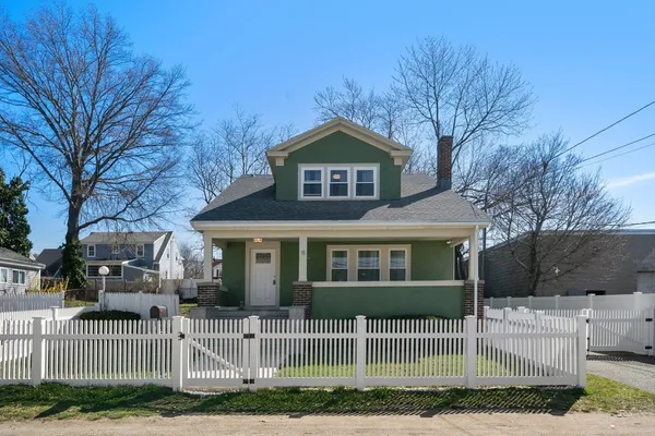 $825,000 | 11 Birchbrow Avenue, Weymouth, MA 02191