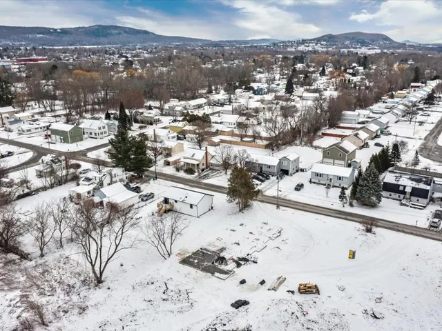 $379,000 | 189 Pearl Street, Unit 101, St. Albans, VT 05478