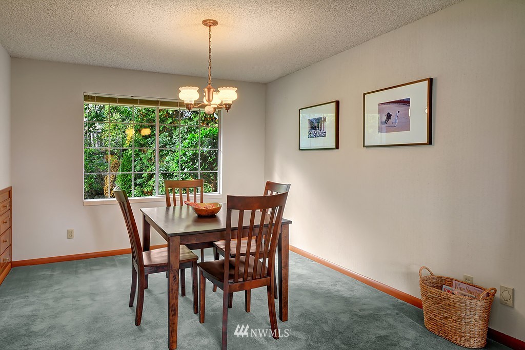 5730 South Upland Road Seattle, WA 98118 - Photo 5 of 18