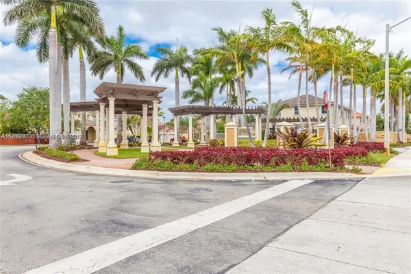 $650,000 | 12281 Southwest 121st Terrace, Miami, FL 33186