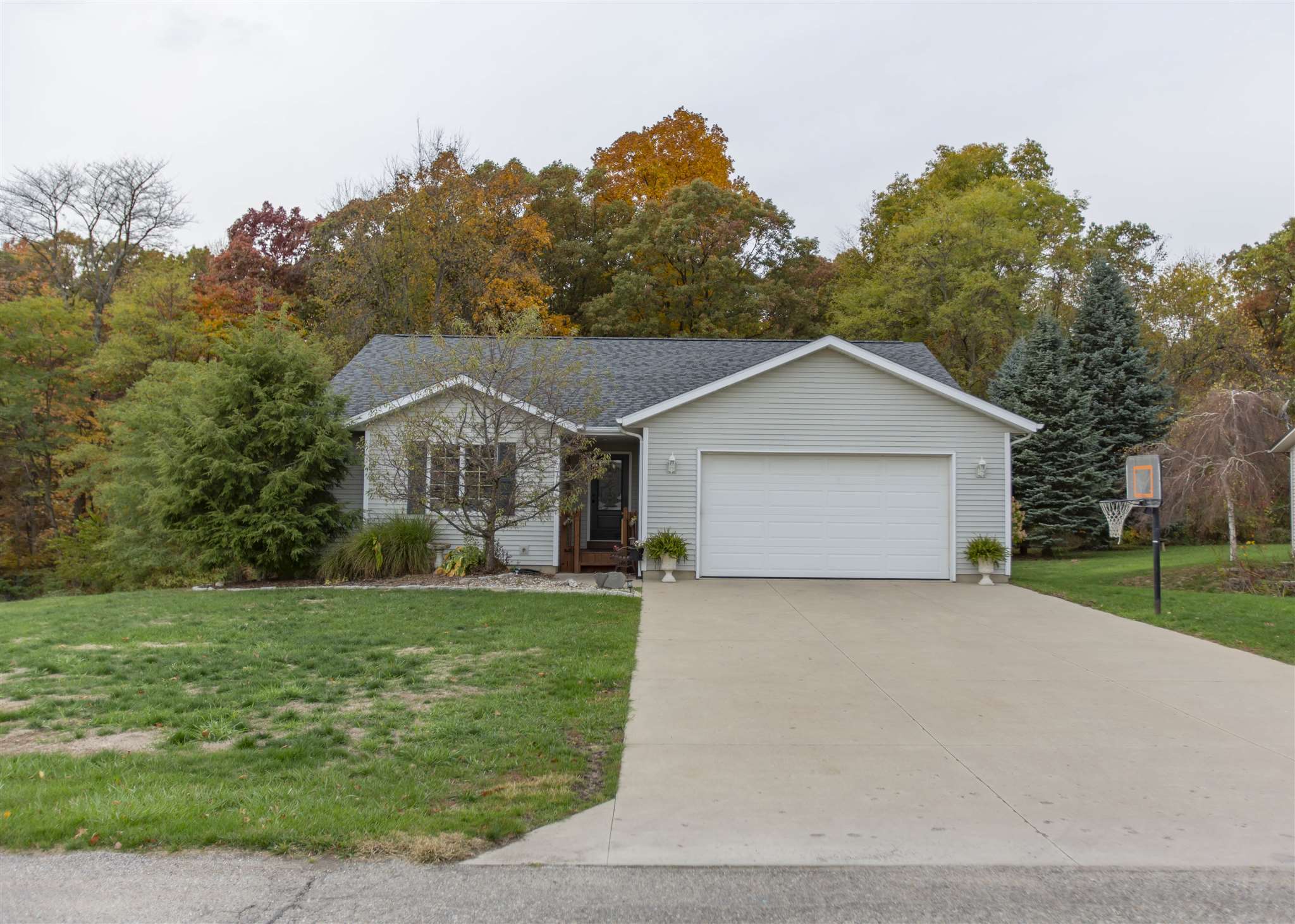 905 North 280 West Angola, IN 46703 - Photo 1 of 36