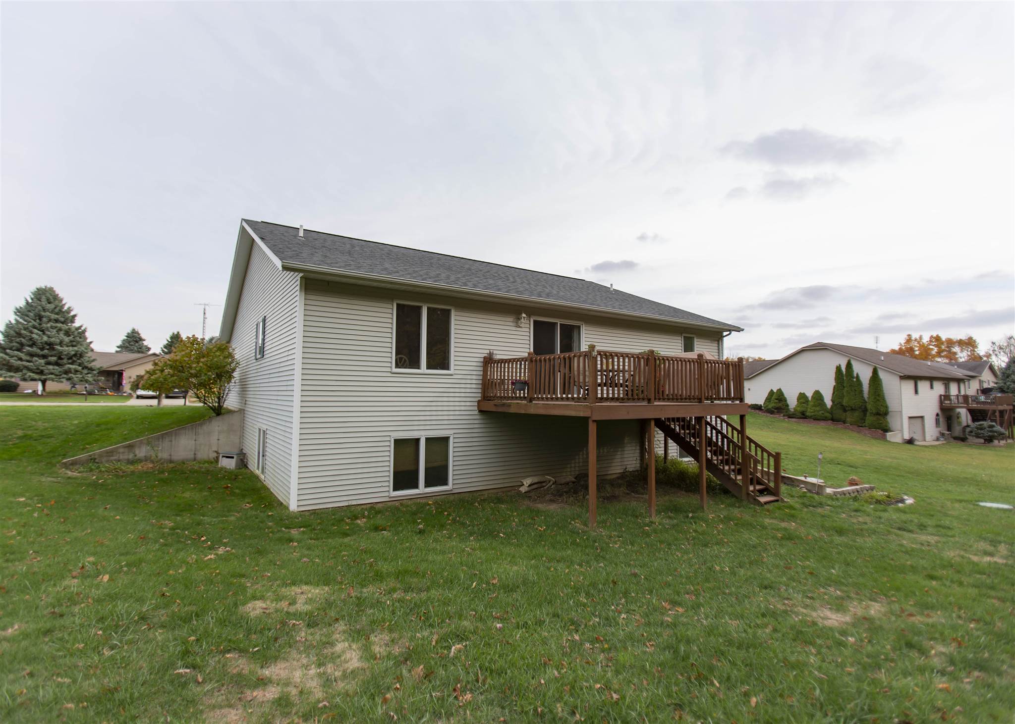 905 North 280 West Angola, IN 46703 - Photo 34 of 36