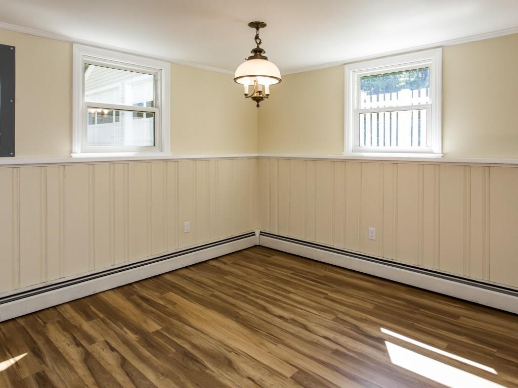 33 Skillin Road Cumberland, ME 04021 - Photo 11 of 32 This eat-in kitchen is sunny and bright!