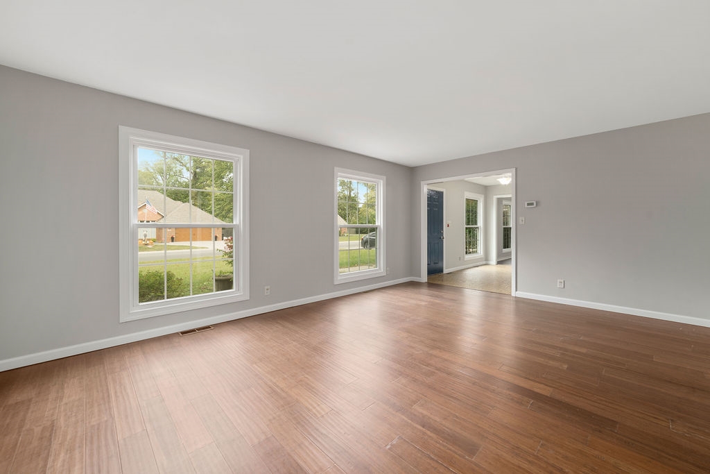 3113 West Riggin Road Muncie, IN 47304 - Photo 8 of 19