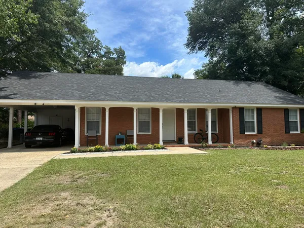 $215,000 | 1 Henrietta Street, Sumter, SC 29150