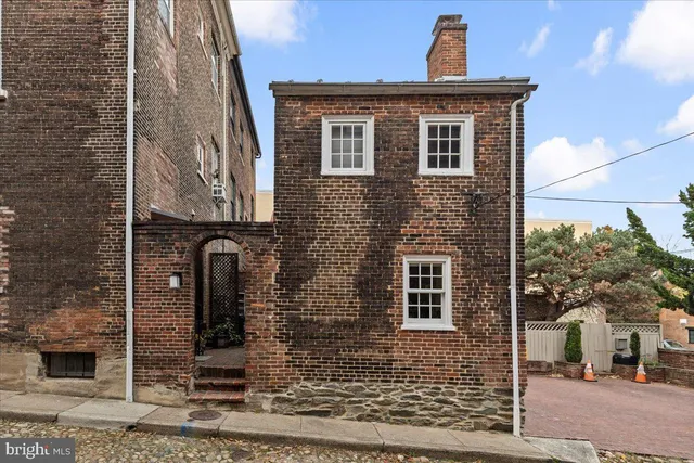 $2,950,000 | 113 North Fairfax Street, Alexandria, VA 22314