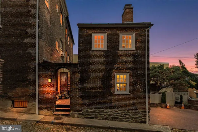 $2,950,000 | 113 North Fairfax Street, Alexandria, VA 22314