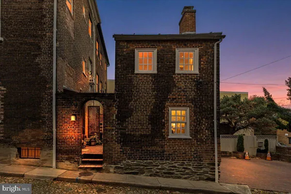 $2,950,000 | 113 North Fairfax Street, Alexandria, VA 22314