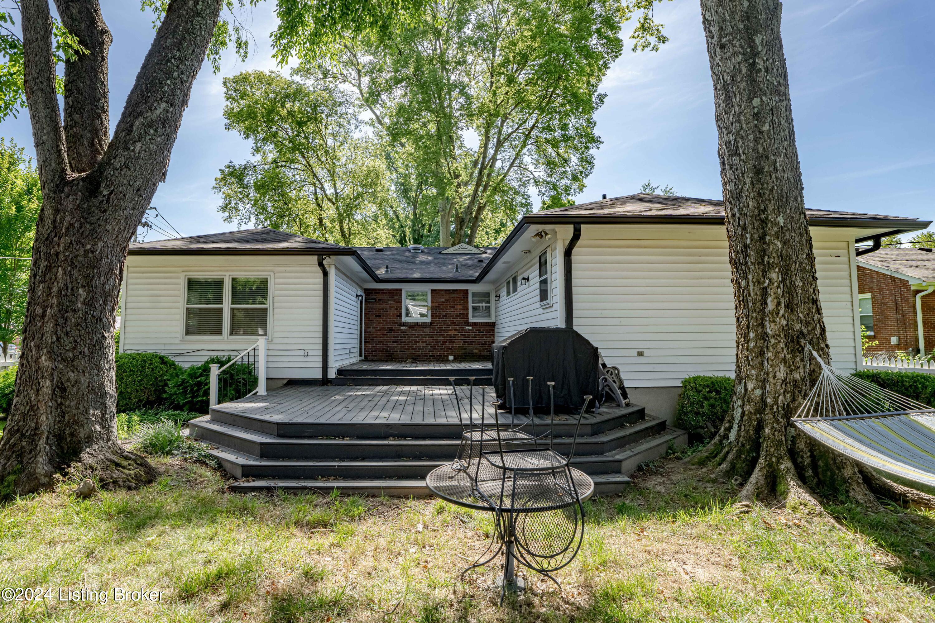 208 Tyne Road Louisville, KY 40207 - Photo 61 of 69 DSC09715