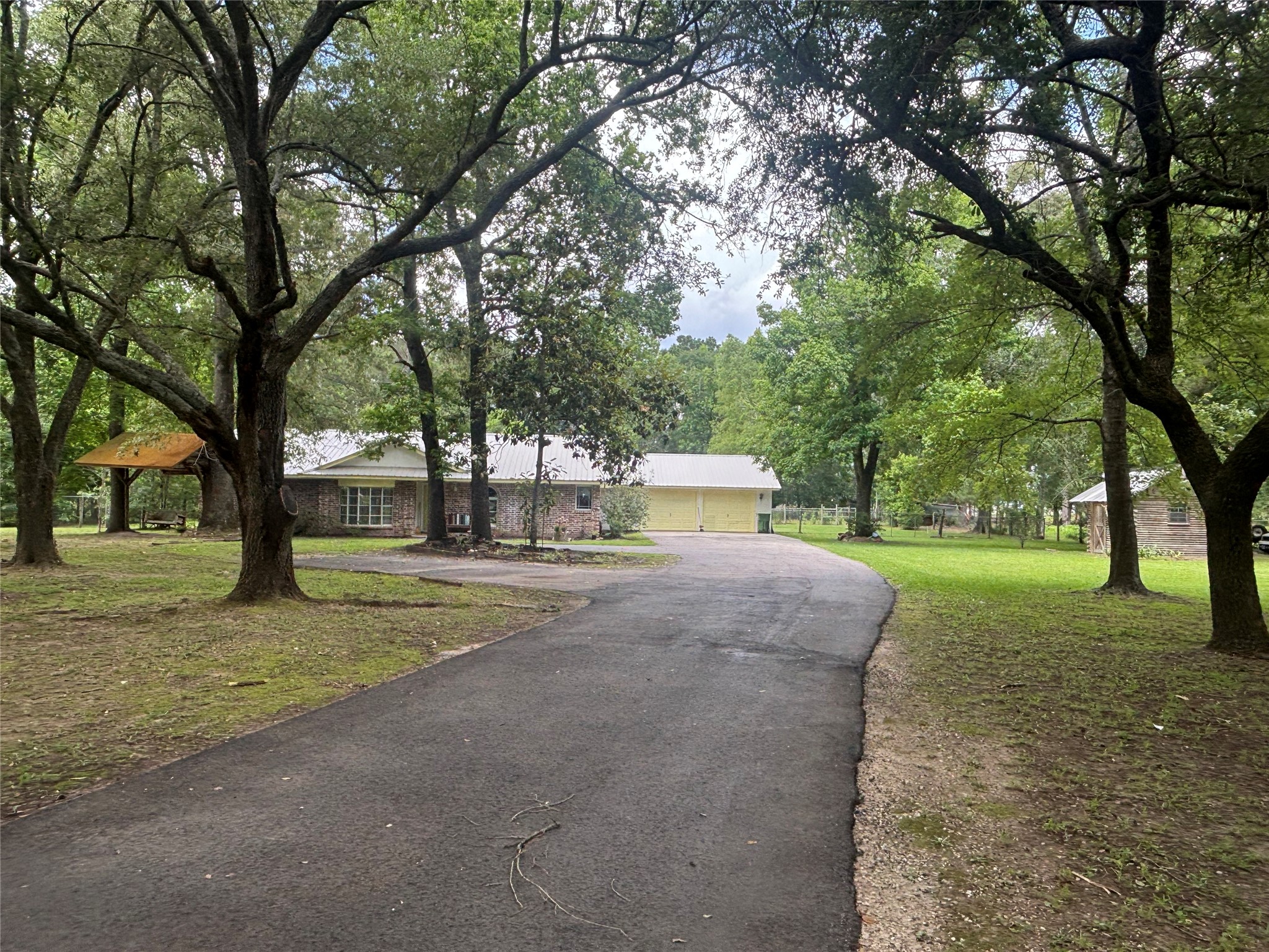 2 Magnolia Lane Huffman, TX 77336 - Photo 1 of 17