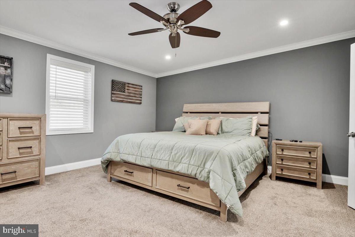 8376 Lockwood Road Pasadena, MD 21122 - Photo 16 of 32